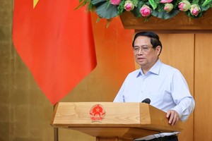 范明政总理在会议上发表讲话。（图：VGP）