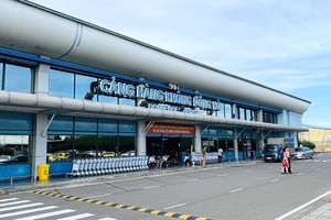 同亥机场从19日15时起暂停运营。（图：越通社）