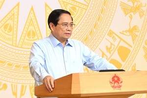 政府总理范明政最会上发表讲话。（图：VOV）