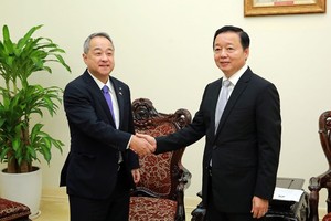 陈红河副总理接见日本住友集团董事长兼总经理