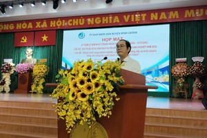 平政县人委会副主席黄高强在会上致词。（图：金玉）