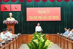 倾力做好庆祝南方解放、祖国统一日准备工作