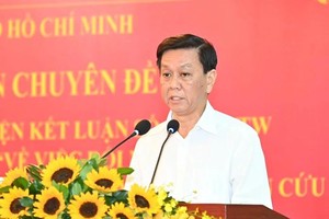 市委宣教处副主任阮寿传会上发言。（图：越勇）