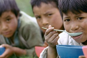 可持续发展目标1：在全世界消除一切形式的贫困。（图：联合国）