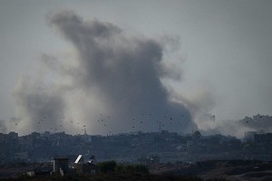 以色列空袭加沙医院及民居。（图：互联网）