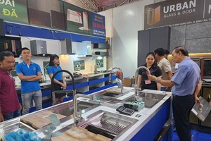 2024 Vietbuild国际展览会的一个展位。