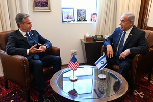 布林肯当地时间22日在耶路撒冷与内塔尼亚胡举行会谈，并呼吁以色列增加对加沙的人道主义援助。（图：EPA）