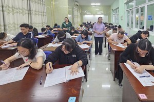 市华语成人教育中心汉字书写大赛