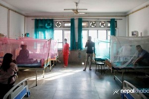 据廓尔喀当地卫生部门负责人亚姆纳斯‧夏尔马报告，登革热于7月中旬至8月中旬在当地迅速蔓延，感染病例大幅增加。（图：Nepalkhabar）