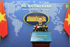 反对一切侵犯越南黄沙群岛主权活动