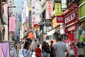 首尔明洞大街。（图：韩联社）