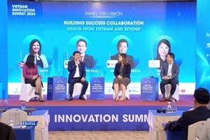 各代表在峰会分享经验。（图：琼霖）