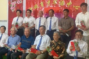 金瓯市育才华语中心庆祝教师节