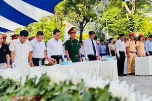 本市 10 个月发生 1234 起交通事故致 380 人遇难