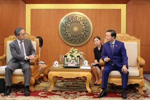 政府副总理陈红河接见日本专家团