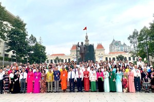 市各少数民族第四届大会隆重开幕