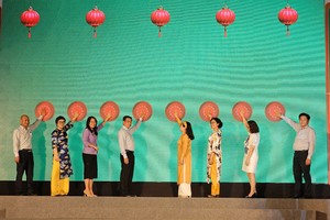 堤岸饮食盛会吸引广大消费者