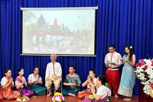 “东盟国家传统家庭文化”演讲比赛