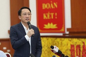 税务总局副总局长梅山在新闻发布会上发言。（图：VGP）