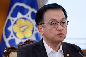 韩国代总统崔相穆。（图：互联网）