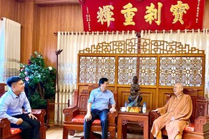 本报编辑部感谢释了明住持慈悲为怀的善举。