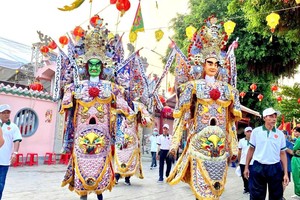 边和市七府古庙关圣帝君出游”明早举行。