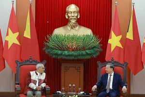 党中央总书记接见东帝汶总统