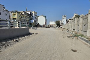 最后几家民户已向职能机关移交场地以施工。