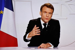 2025年3月5日，法国总统向全国发表讲话。 （图：AFP）