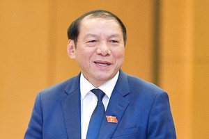 文体与旅游部长阮文雄。