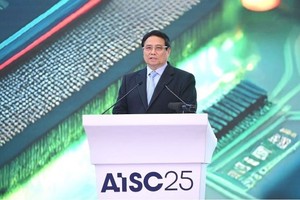 政府总理范明政在论坛上致辞。（图：清河）