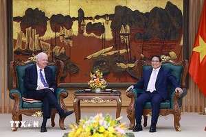 提议美国教授参谋以便越-美经济关系平衡与永续发展