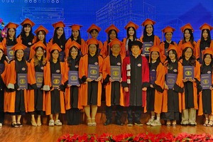 中国语文学系毕业生取得优异成绩