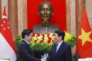 国家主席梁强会见新加坡总理黄循财