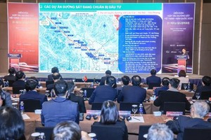 韩国随时协助越南建设高铁