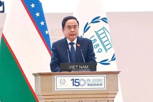越南国会主席陈青敏在 IPU-150高级全体会议上发表讲话。（图：越通社）