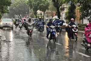 第三郡在下班高峰时段降雨。