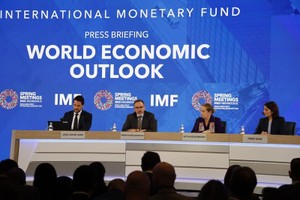 国际货币基金组织在美国华盛顿举行《世界经济展望报告》新闻发布会。（图：新华社）