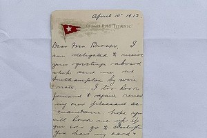 “泰坦尼克”号倖存者信件拍得 30 万英镑