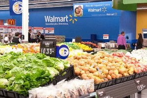 沃尔玛集团（Walmart）进口并分销约30%越南商品。