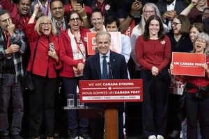 卡尼发表胜利演说。（图：互联网）