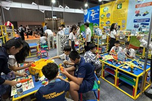 教育展吸引众多师生的关心。