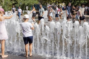 欧盟气候机构称，今年4月是有记录以来第二热的4月。（新华社示意图）