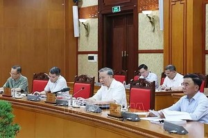 党中央总书记苏林发表讲话。（图：越通社）