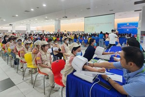 免费为女工做体检与癌症筛查