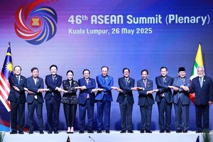 东盟各国领导合影。（图：越通社)