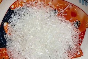 消费者在选购日常调味品时需格外谨慎。