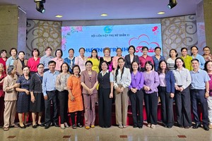 妇女干部积极投入社会服务