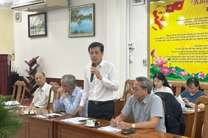 促进国企股份化 发展民营经济体