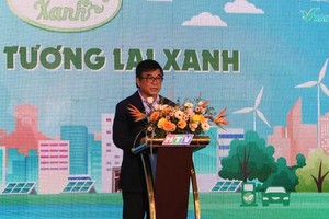 市电视台总经理高英明在仪式上致辞。（图：清贤）